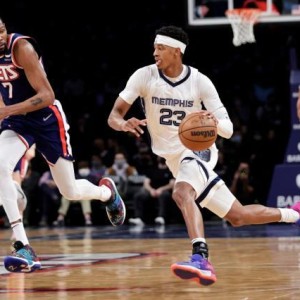 kaiyun-篮网三连败陷入新危机，好在欧文即将回归帮忙