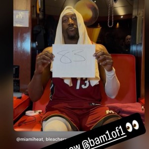 开云app下载-库里更新社媒致敬阿德巴约：你刚刚做了什么@阿德巴约👀